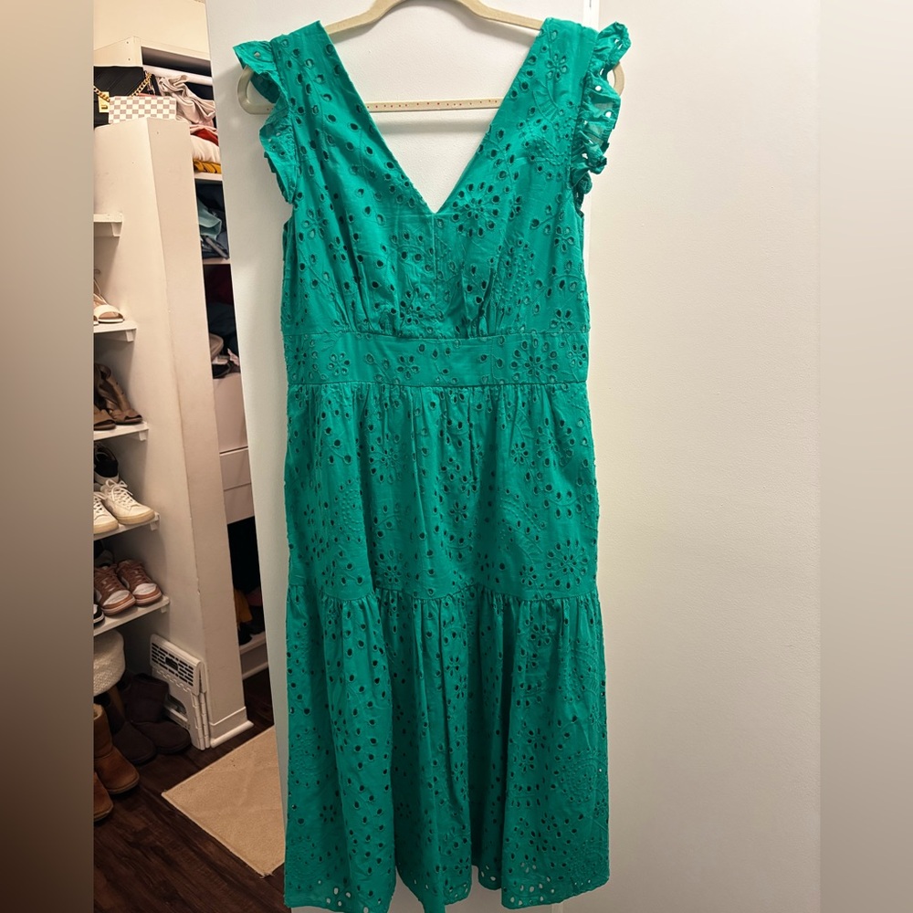 MAGGY LONDON Size 10 Midi Dress with Ruffled Sleeves